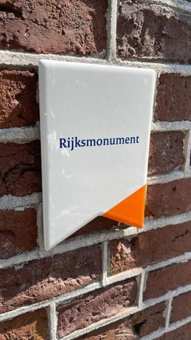 Oostermeer Puur Eastermar - Monumentaal, Authentiek En Luxe Koetshuis Aan Open Vaarwater Met Jacuzzi En Sauna מראה חיצוני תמונה