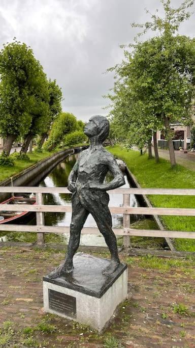 Oostermeer Puur Eastermar - Monumentaal, Authentiek En Luxe Koetshuis Aan Open Vaarwater Met Jacuzzi En Sauna מראה חיצוני תמונה