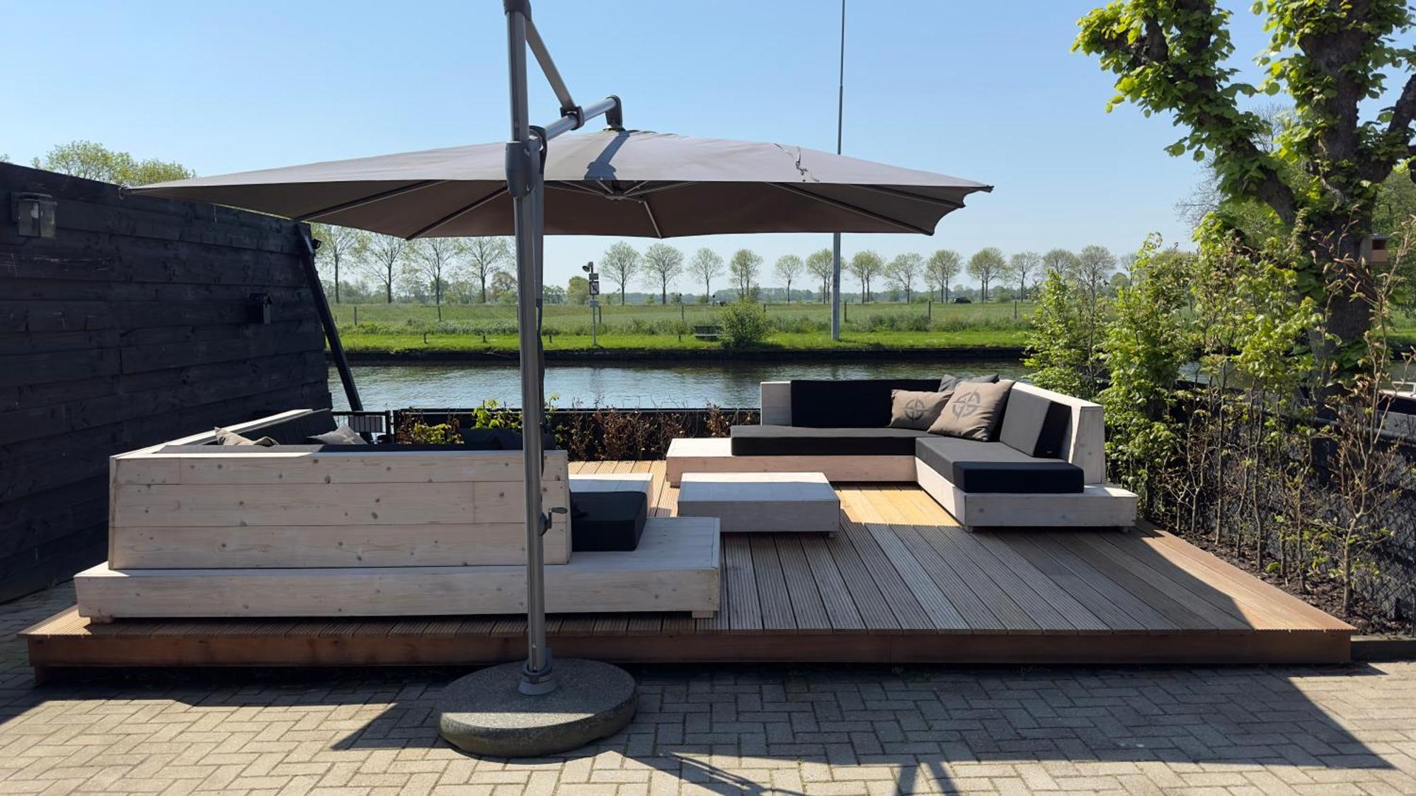 Oostermeer Puur Eastermar - Monumentaal, Authentiek En Luxe Koetshuis Aan Open Vaarwater Met Jacuzzi En Sauna מראה חיצוני תמונה